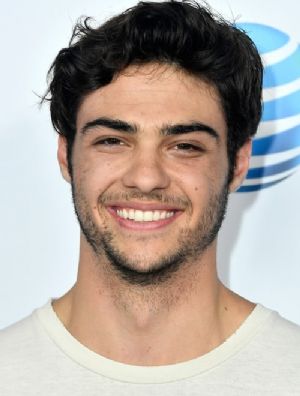 诺亚·森蒂尼奥